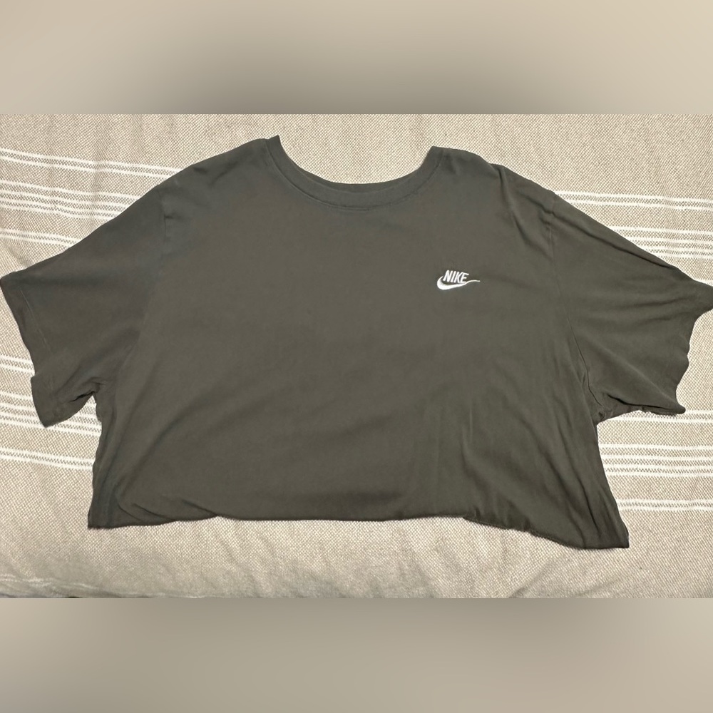 Men’s Nike Tee